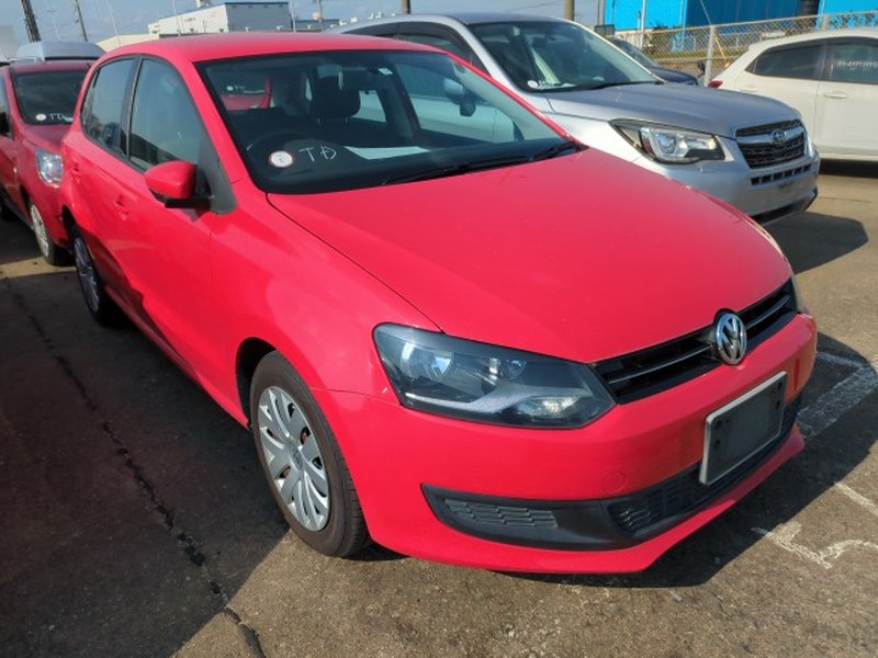 VOLKSWAGEN	POLO