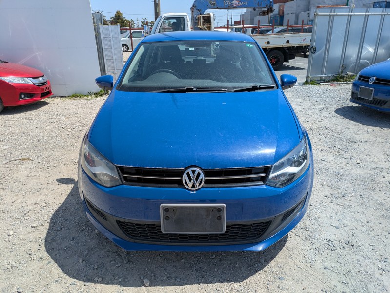 VOLKSWAGEN	POLO