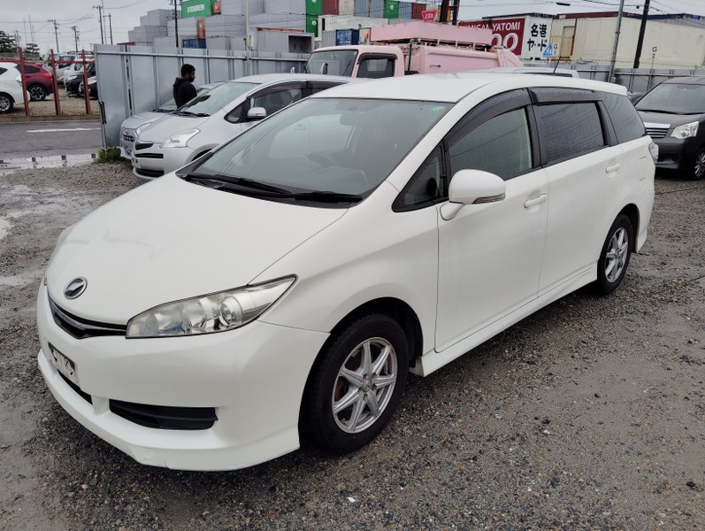 TOYOTA WISH