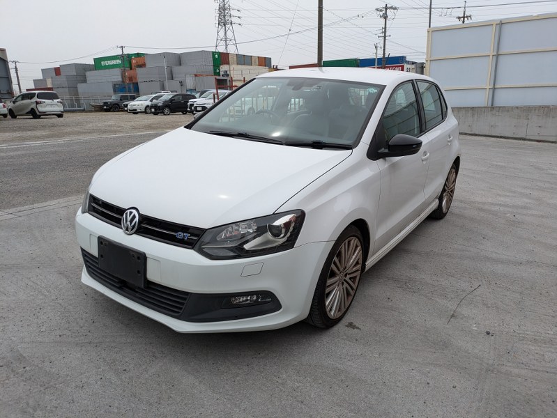 VOLKSWAGEN	POLO
