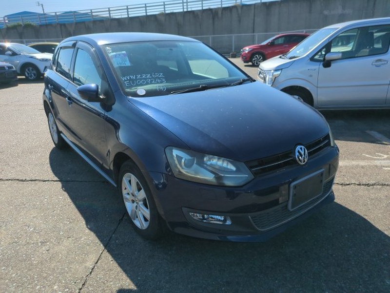 VOLKSWAGEN	POLO
