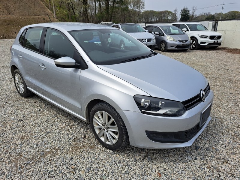 VOLKSWAGEN	POLO