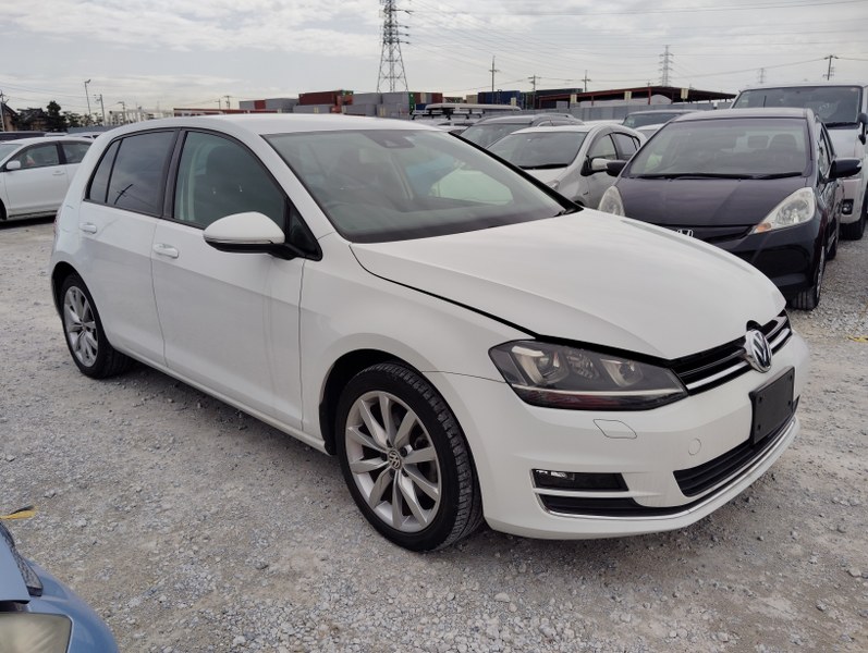 VOLKSWAGEN	GOLF