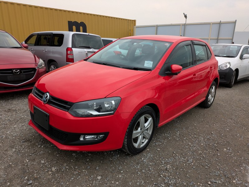 VOLKSWAGEN	POLO