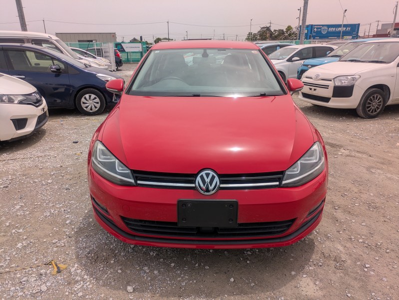 VOLKSWAGEN	GOLF
