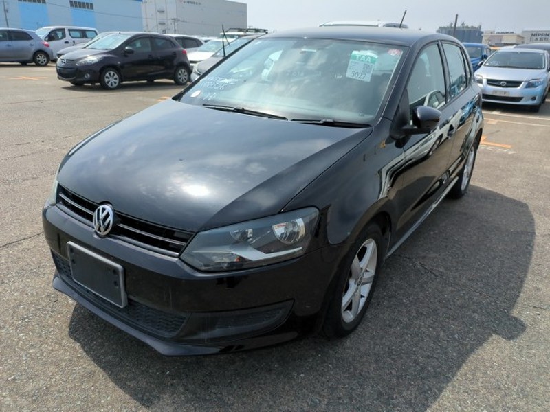 VOLKSWAGEN	POLO
