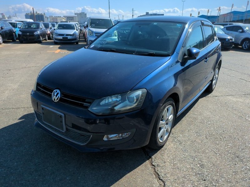 VOLKSWAGEN	POLO