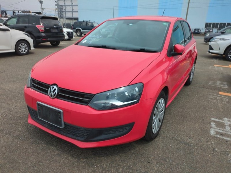 VOLKSWAGEN	POLO