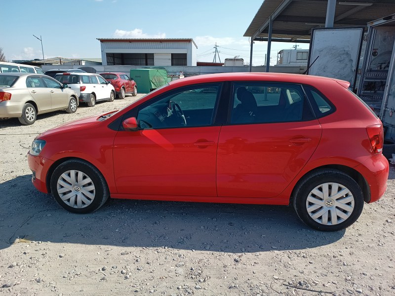 VOLKSWAGEN	POLO