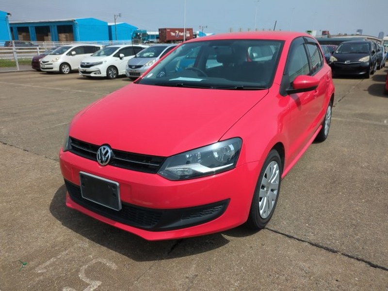 VOLKSWAGEN	POLO