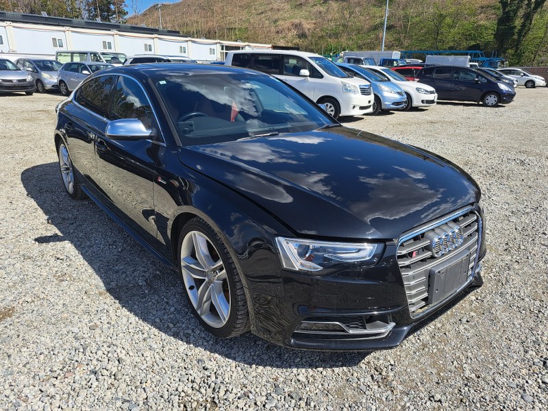 AUDI	S5