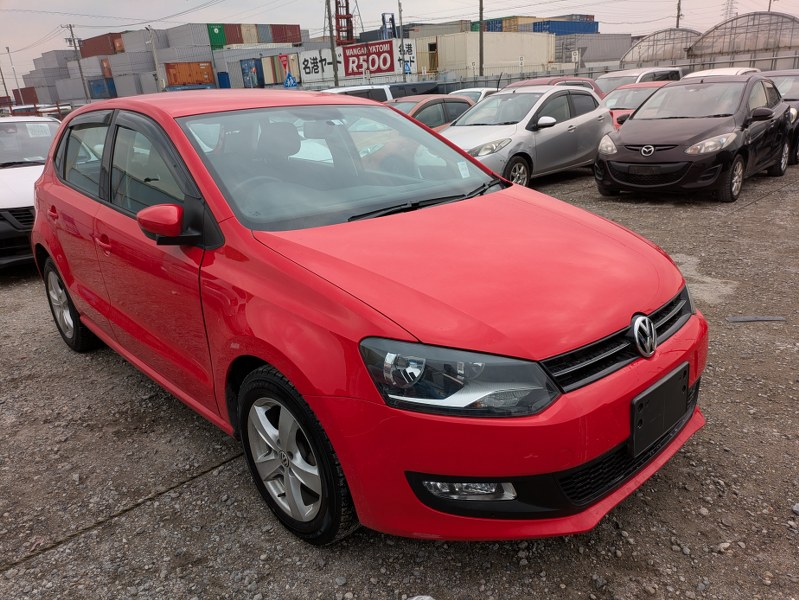 VOLKSWAGEN	POLO