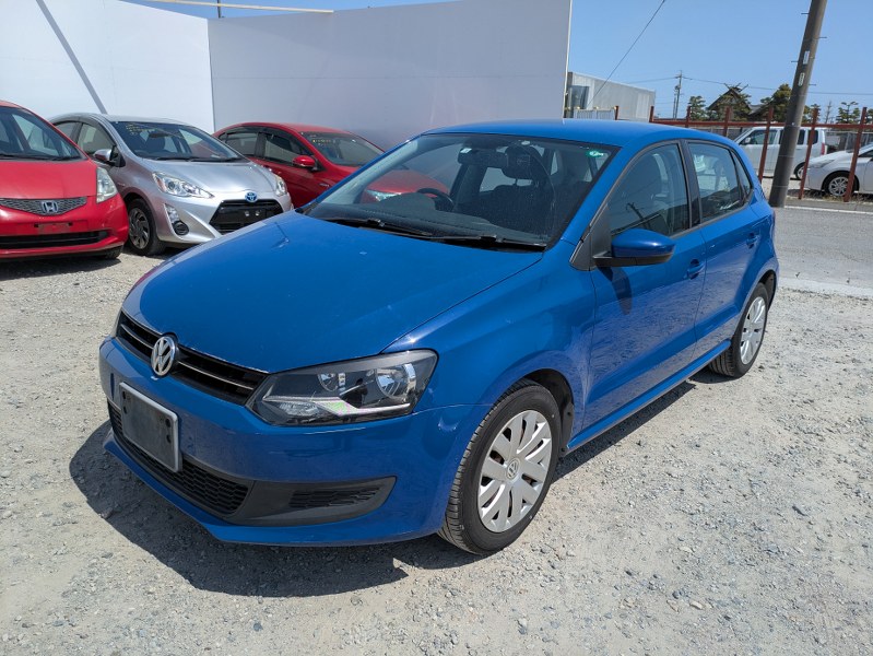 VOLKSWAGEN	POLO