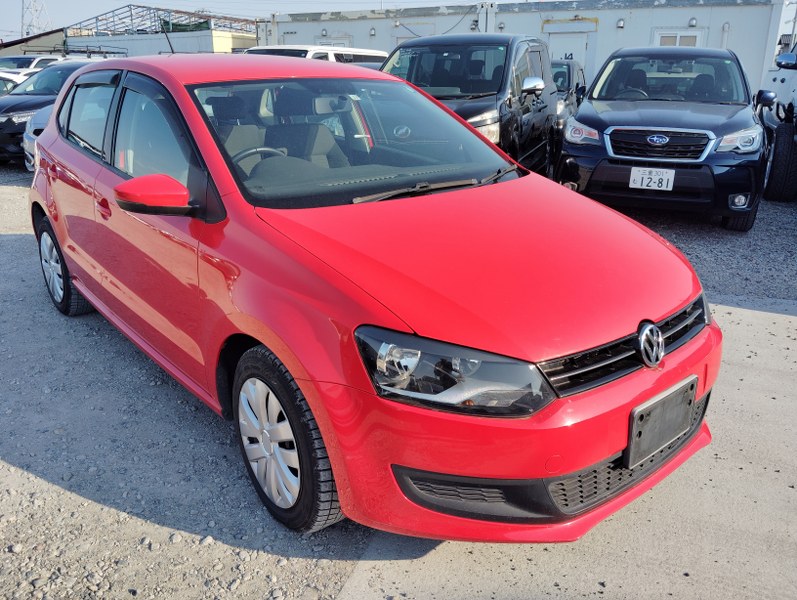 VOLKSWAGEN	POLO