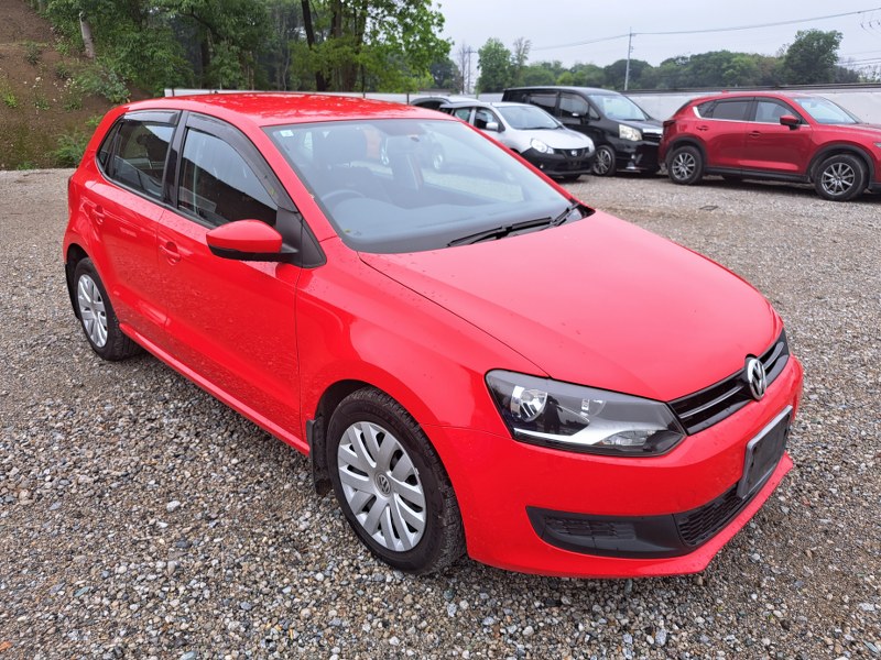 VOLKSWAGEN	POLO