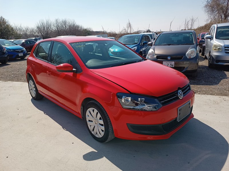 VOLKSWAGEN	POLO