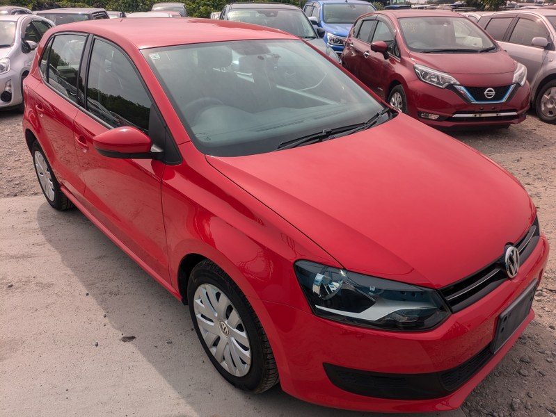 VOLKSWAGEN	POLO