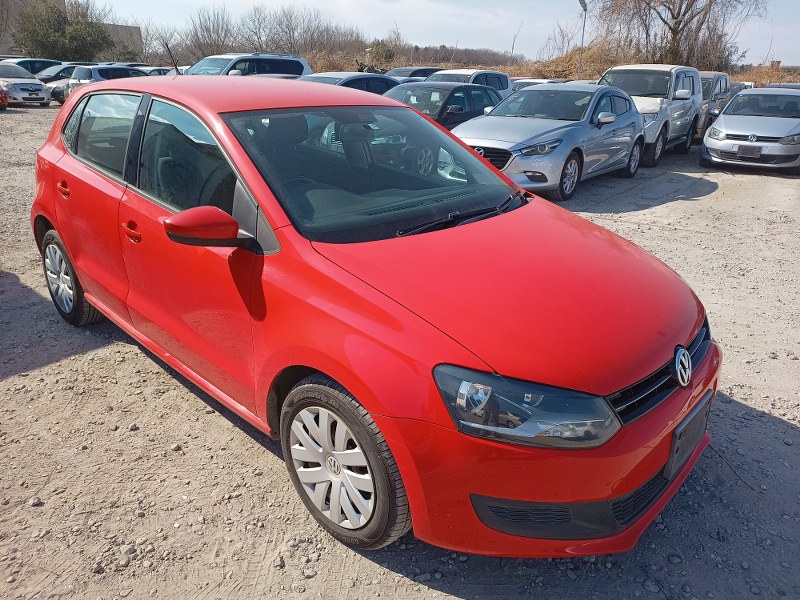 VOLKSWAGEN	POLO