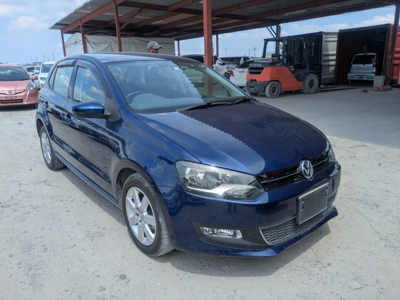 VOLKSWAGEN	POLO