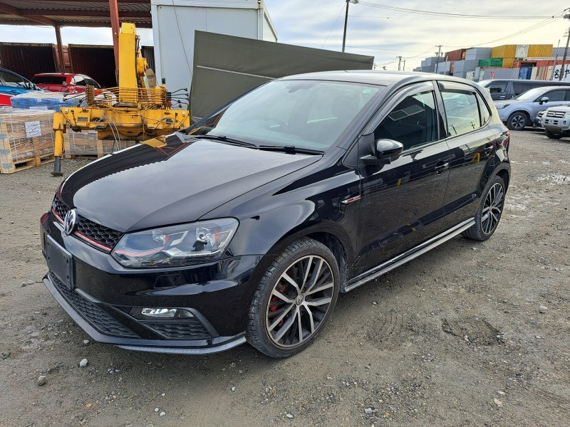 VOLKSWAGEN	POLO