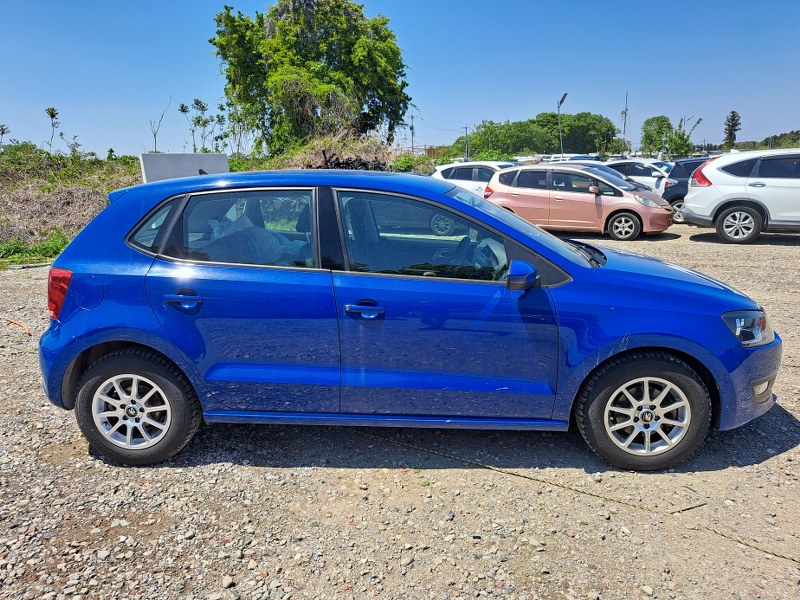 VOLKSWAGEN	POLO