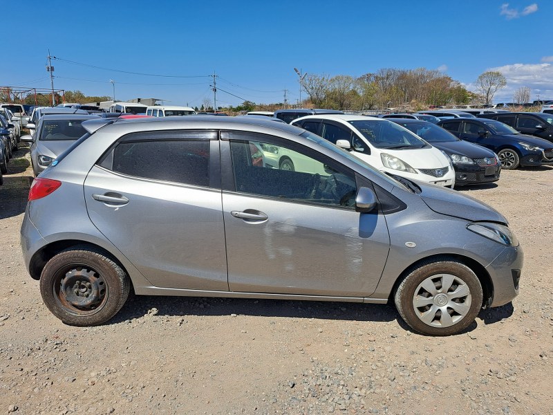 MAZDA	DEMIO