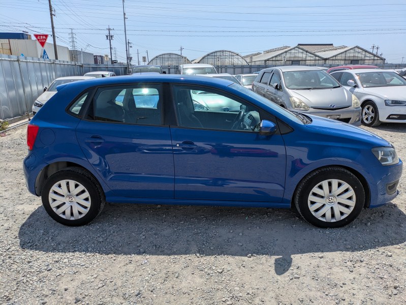 VOLKSWAGEN	POLO