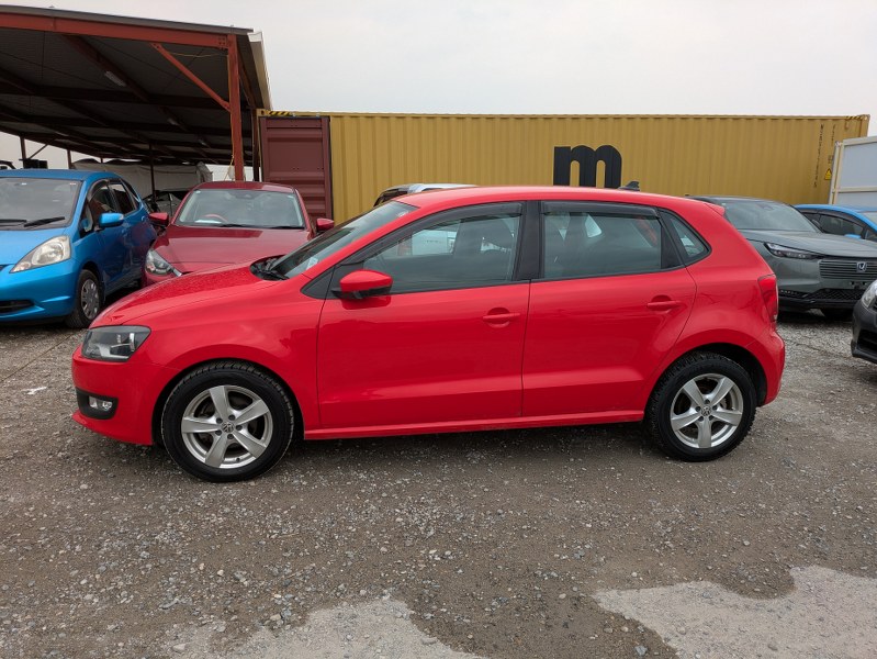 VOLKSWAGEN	POLO