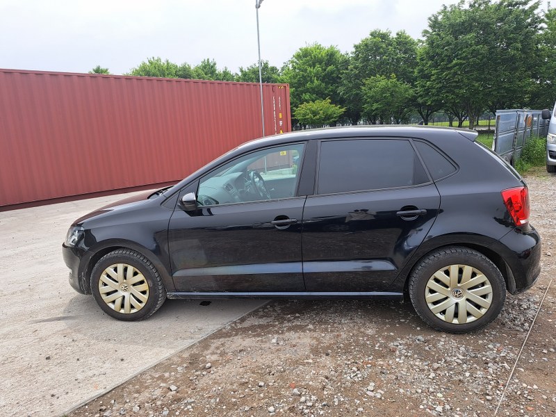 VOLKSWAGEN	POLO