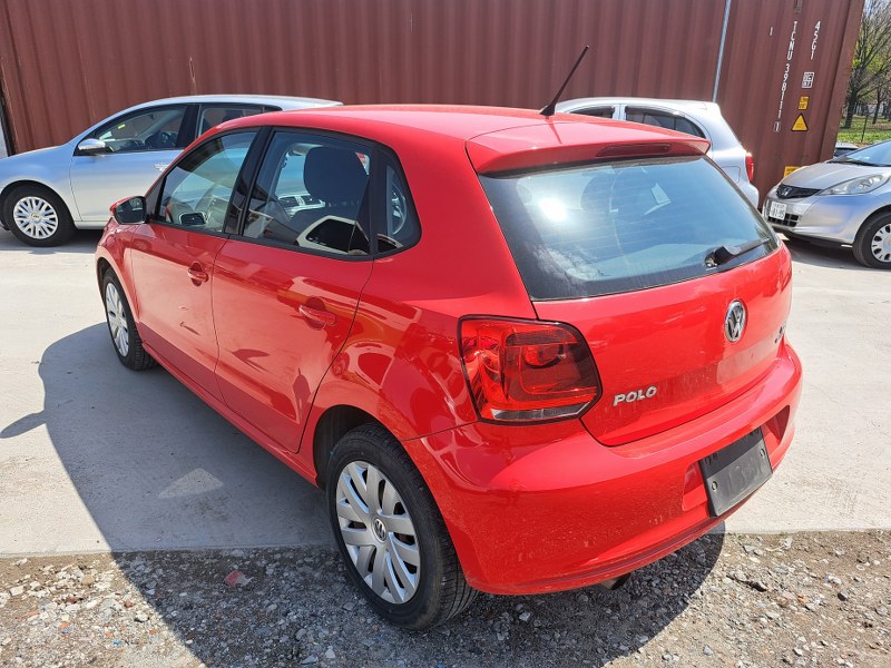 VOLKSWAGEN	POLO