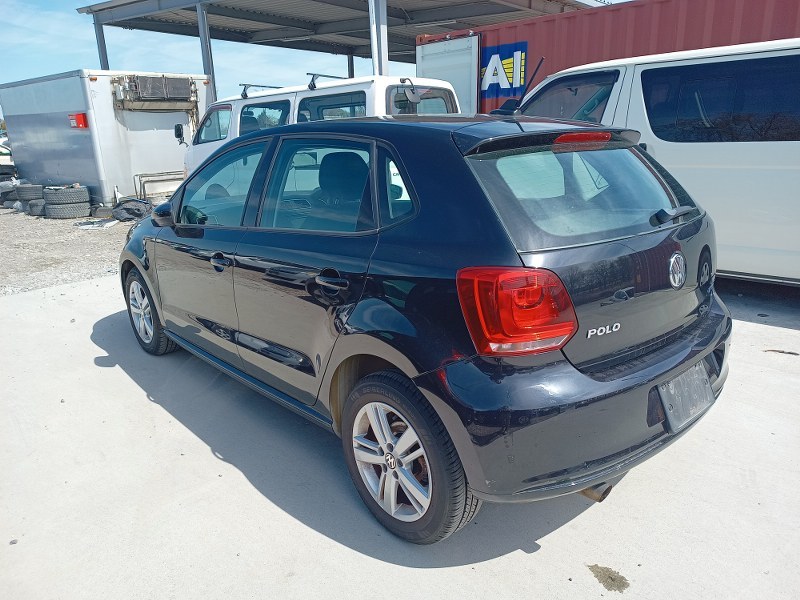 VOLKSWAGEN	POLO