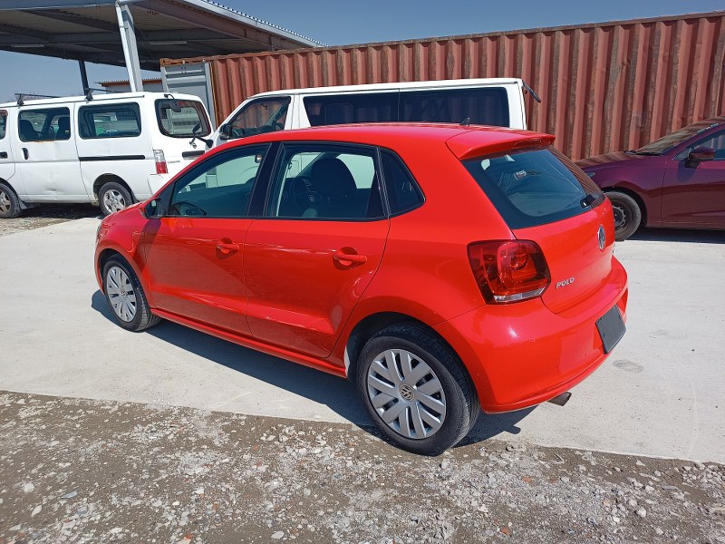 VOLKSWAGEN	POLO