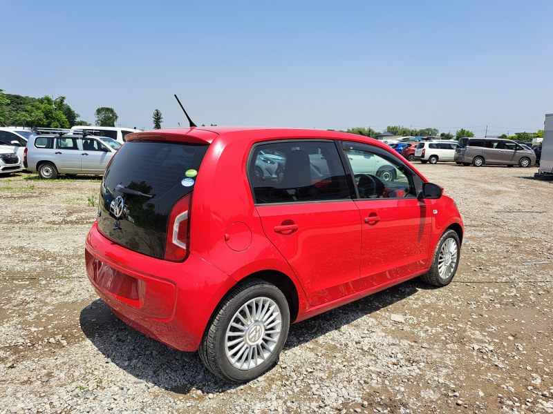 VOLKSWAGEN	UP