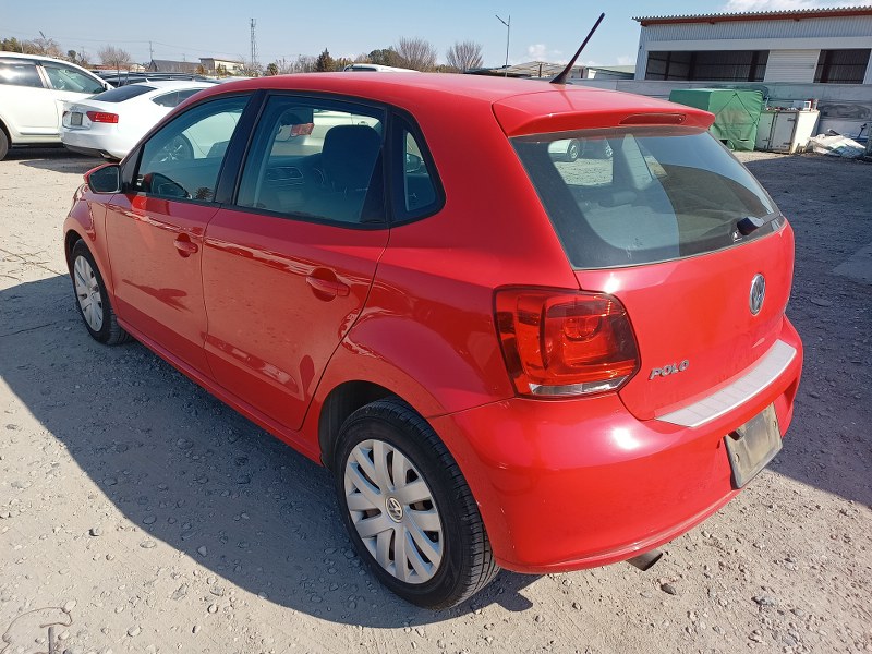 VOLKSWAGEN	POLO