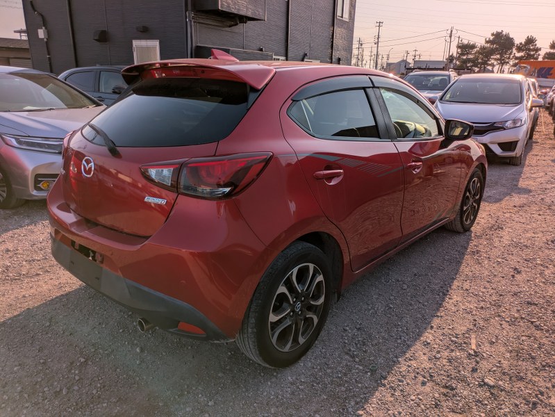 MAZDA	DEMIO