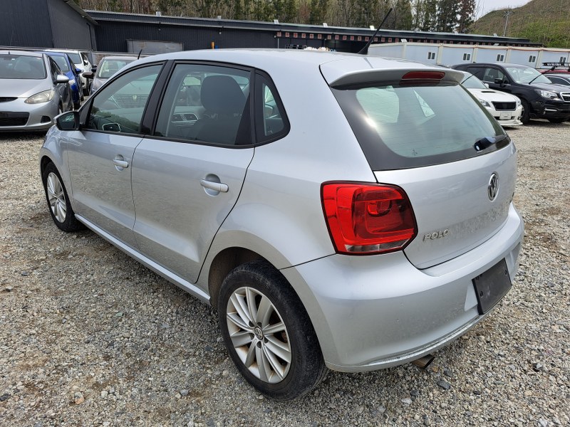 VOLKSWAGEN	POLO