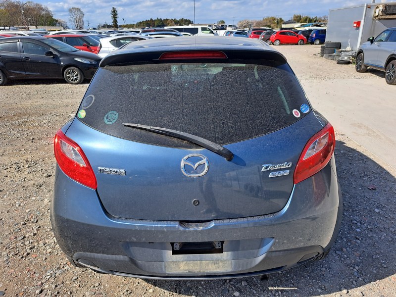 MAZDA	DEMIO