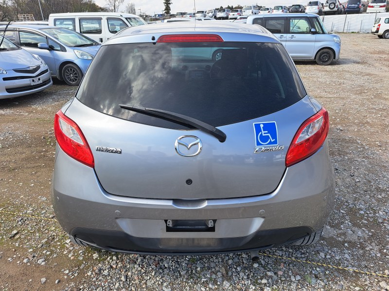 MAZDA	DEMIO