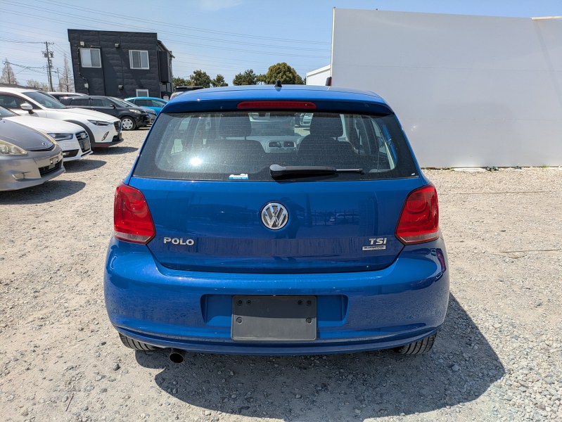 VOLKSWAGEN	POLO