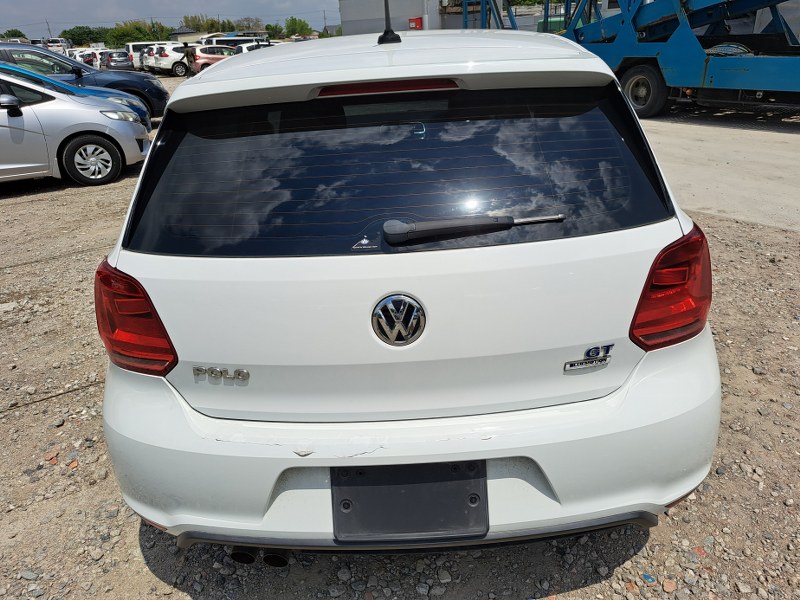 VOLKSWAGEN	POLO