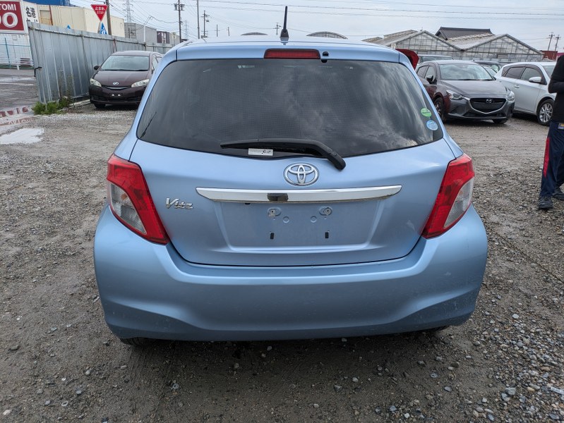 TOYOTA VITZ
