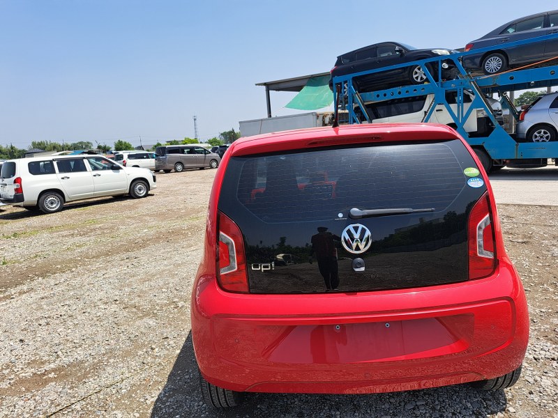 VOLKSWAGEN	UP