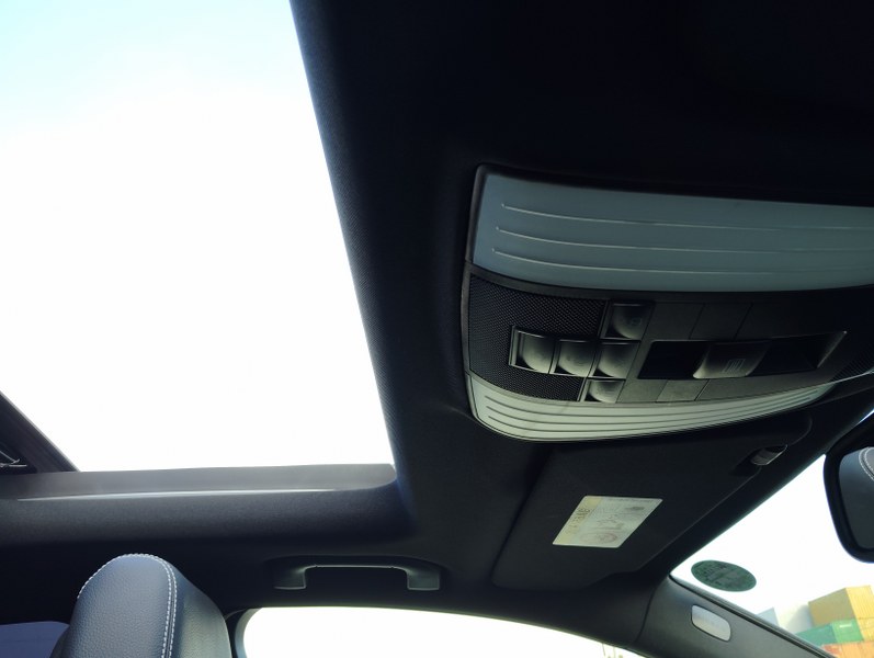 MERCEDES BENZ E CLASS