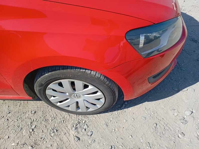 VOLKSWAGEN	POLO