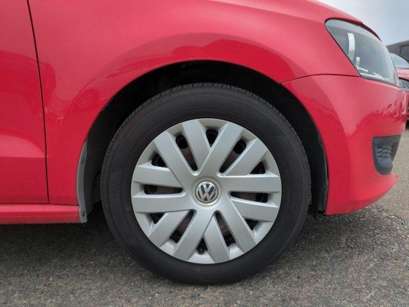 VOLKSWAGEN	POLO
