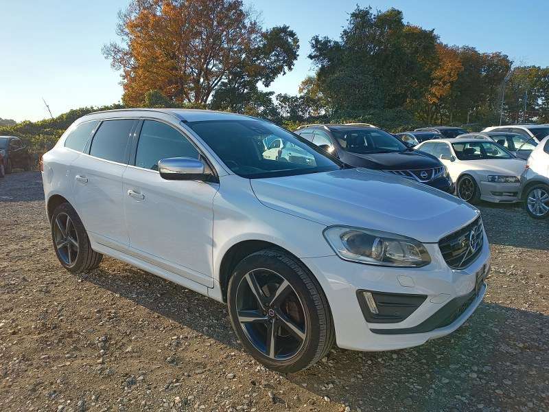 VOLVO	XC60
