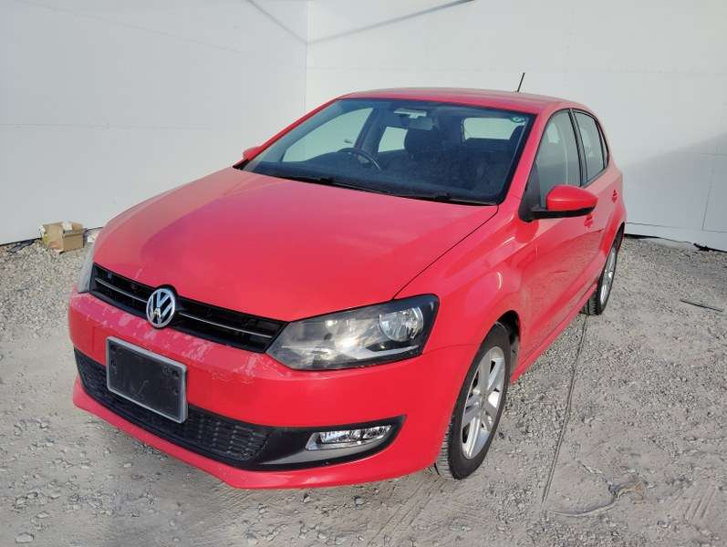 VOLKSWAGEN	POLO