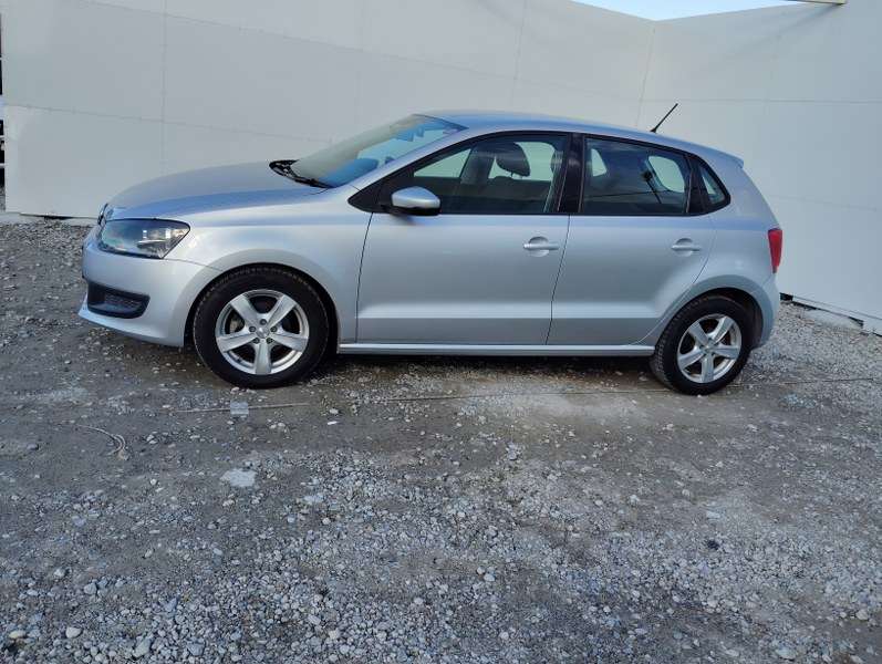 VOLKSWAGEN	POLO