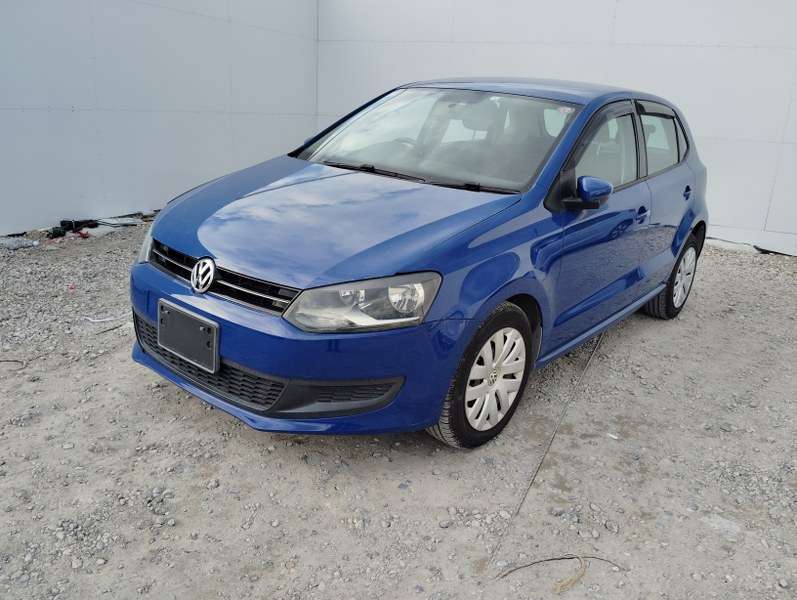 VOLKSWAGEN	POLO