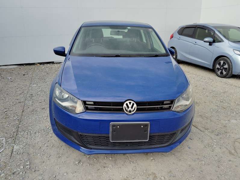 VOLKSWAGEN	POLO